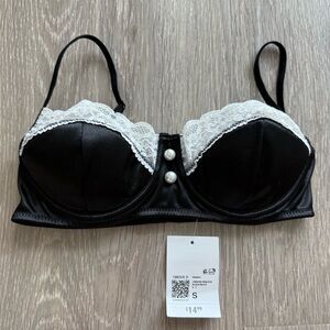 NWT Forever 21 Black and White Lace Maid Bra